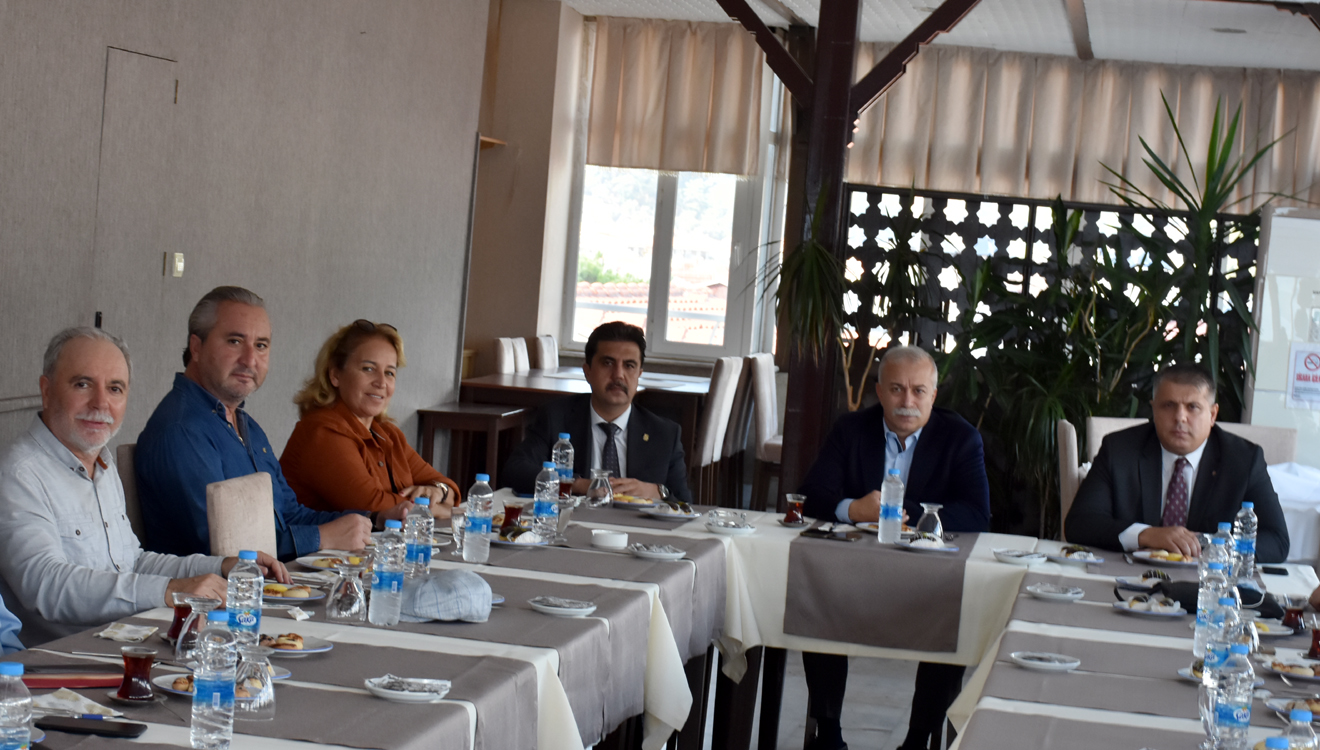 Behcet Saatçı Beşkaza Meydanında 4 bin kişiyle mesaj verdi