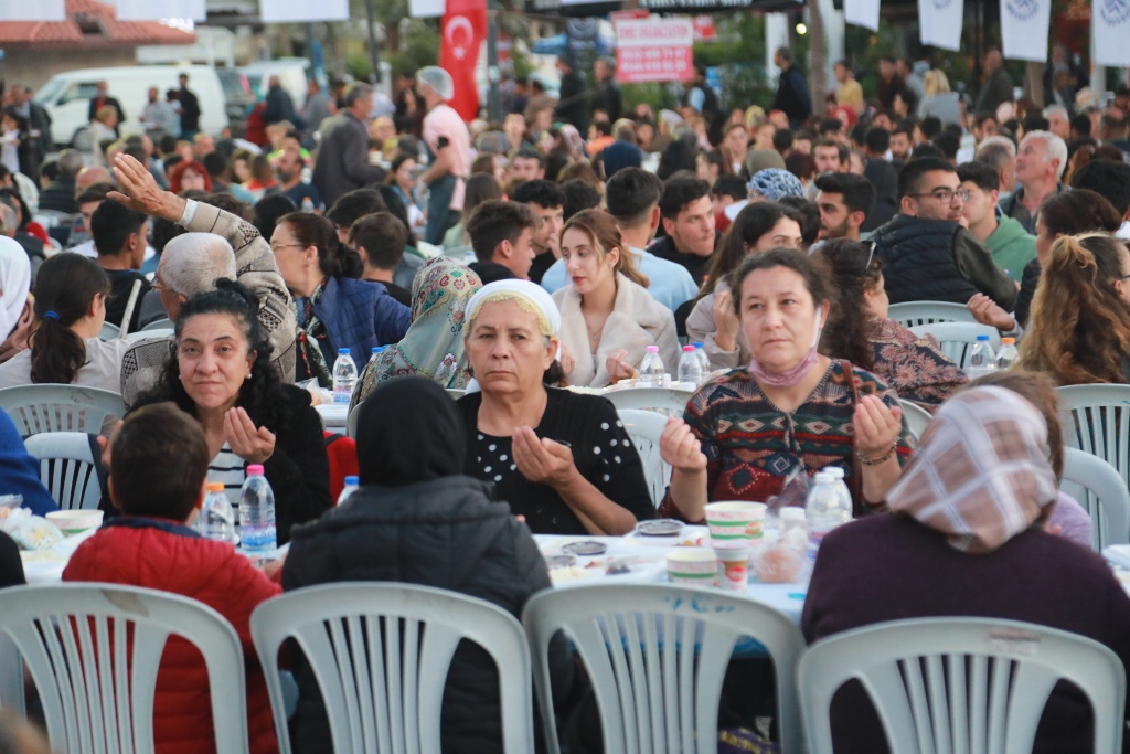 Marmaris Gençlikspor Son Dakikada Yıkıldı