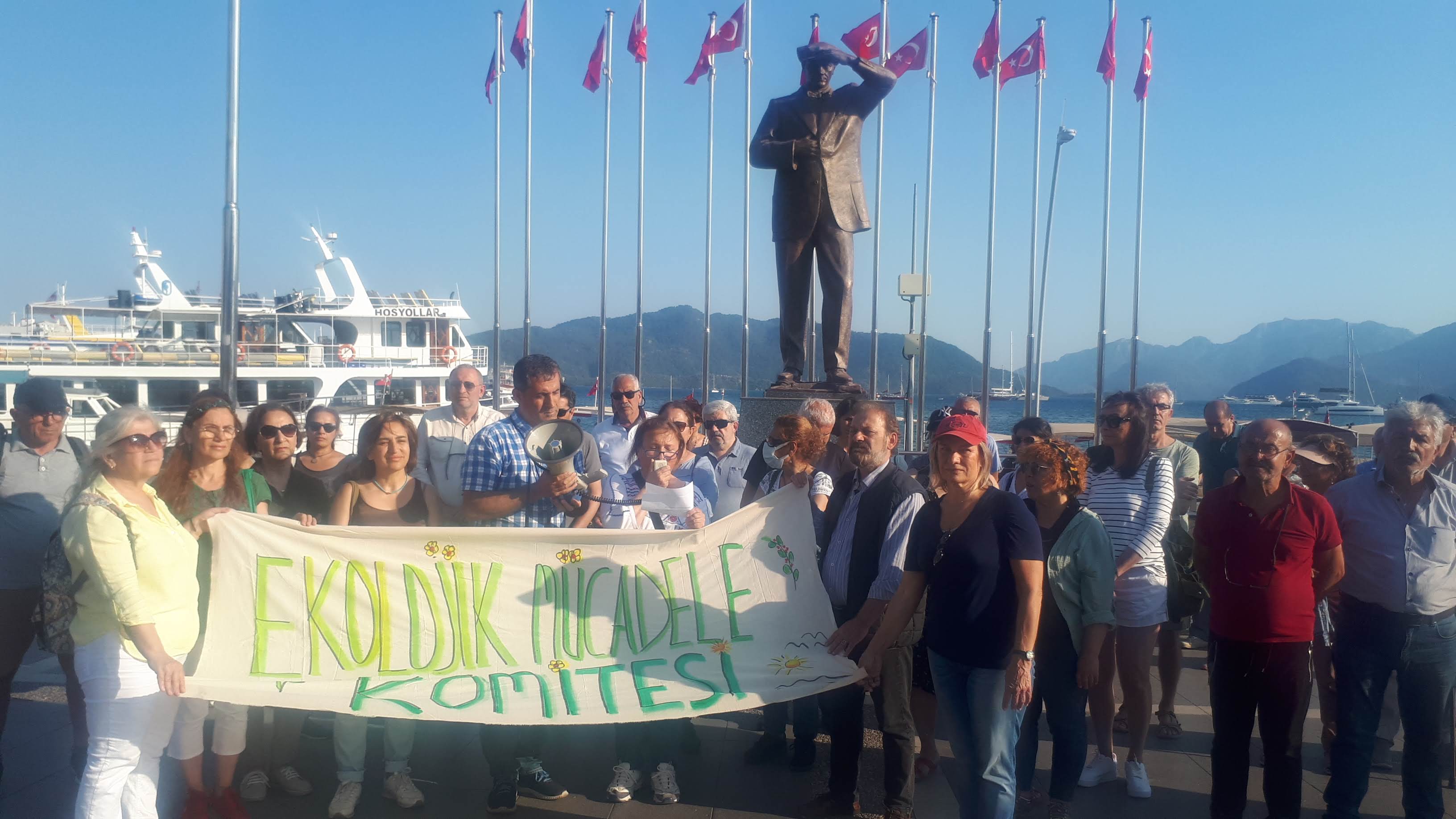 Marmariste 20 bin civarında sokak kedisi yaşıyor