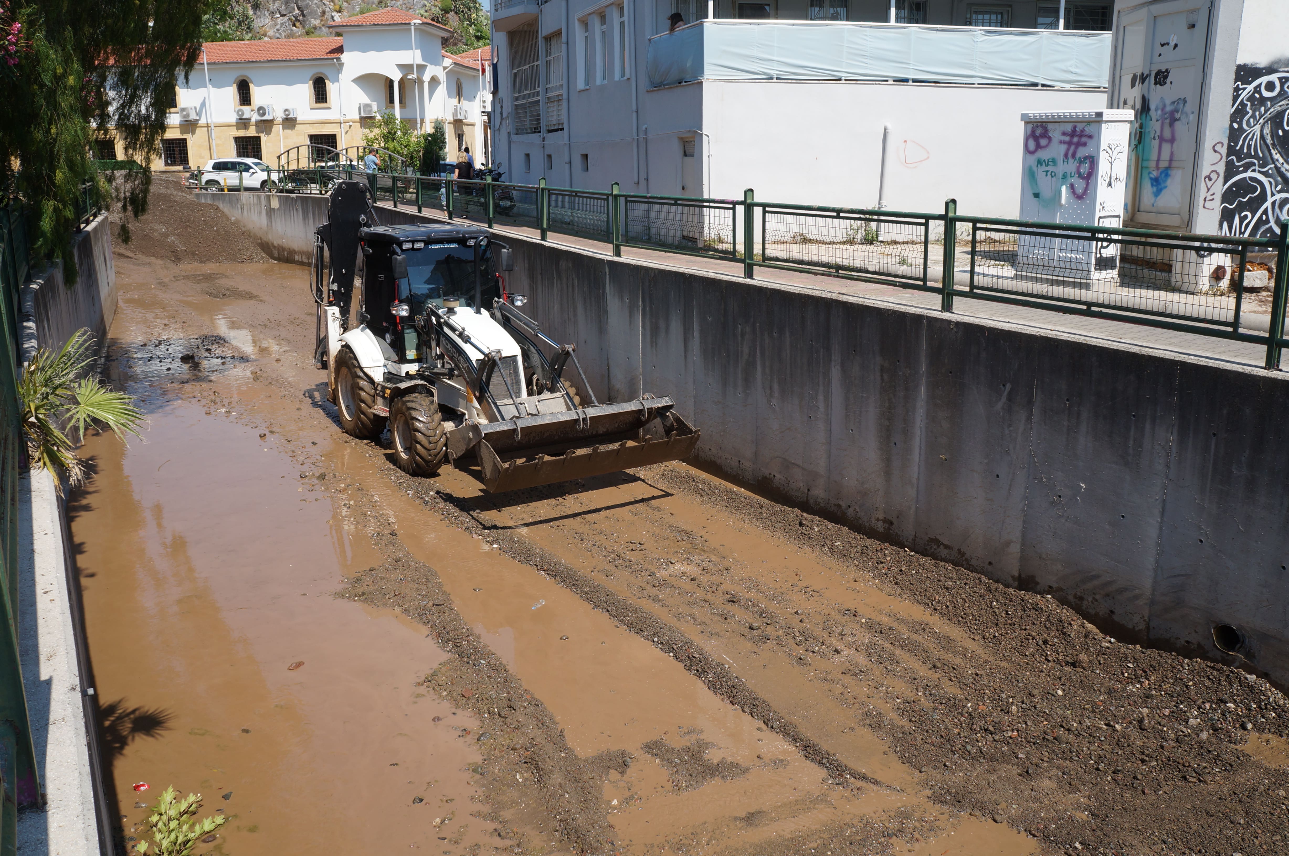 Marmariste Fuhuş Operasyonu: 4 Gözaltı