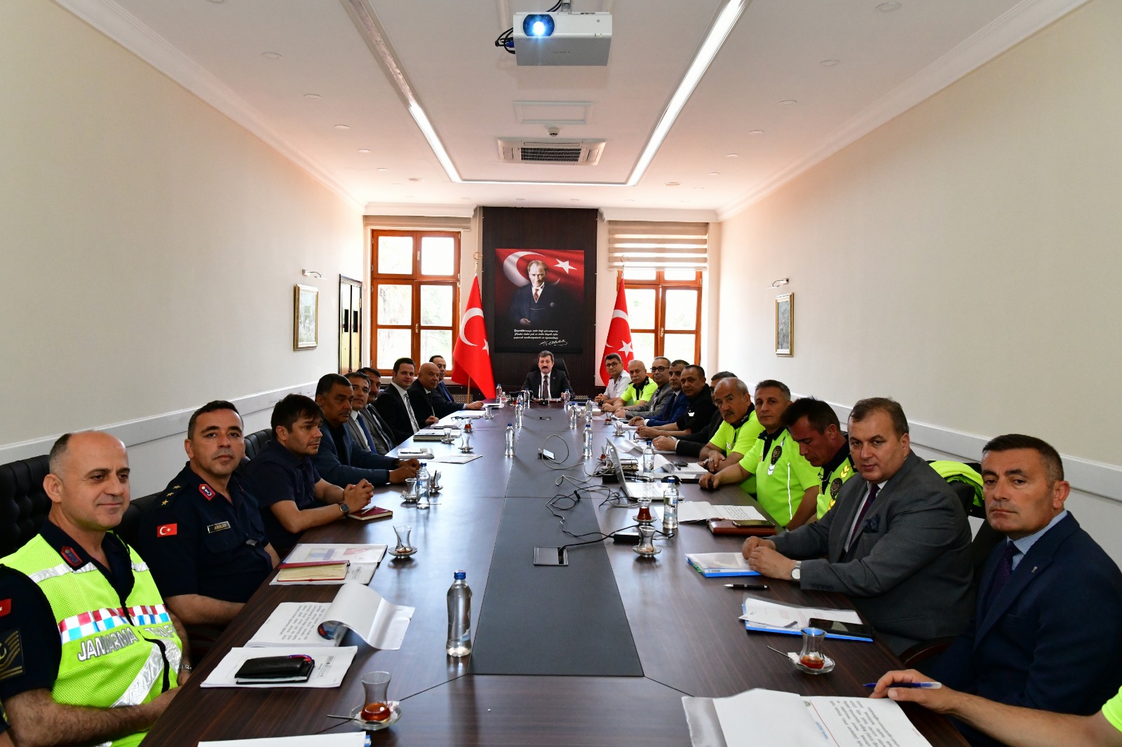 Başkan Saatcı, Yeşilüzümlü Sosyal Tesisi’nin temelini attı