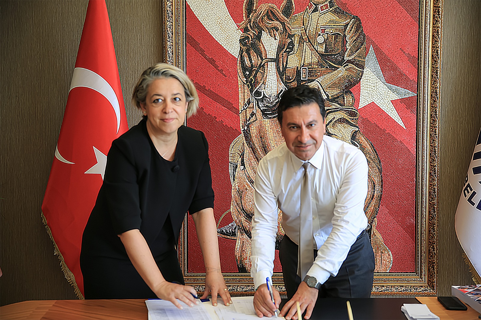 Oktay, göreve başladı